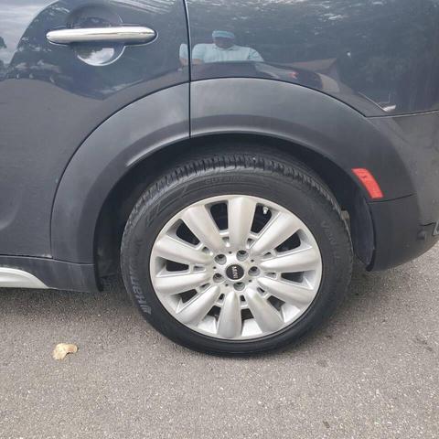 Photo of 2017 Moonwalk Gray Metallic MINI Countryman