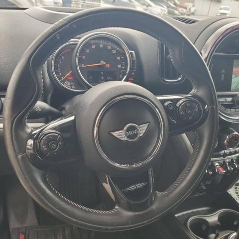 Photo of 2017 Moonwalk Gray Metallic MINI Countryman