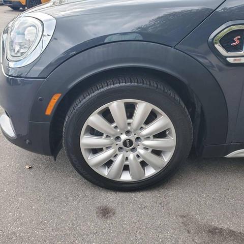 Photo of 2017 Moonwalk Gray Metallic MINI Countryman