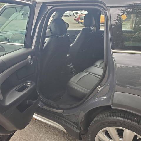 Photo of 2017 Moonwalk Gray Metallic MINI Countryman