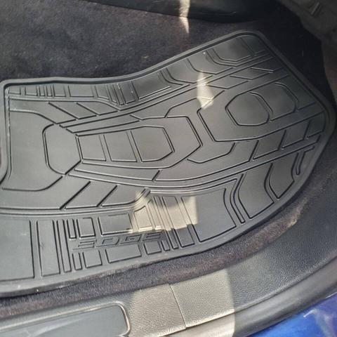Photo of 2015 Blue Metallic Ford Edge