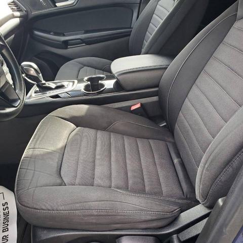 Photo of 2015 Blue Metallic Ford Edge