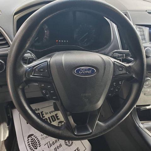 Photo of 2015 Blue Metallic Ford Edge