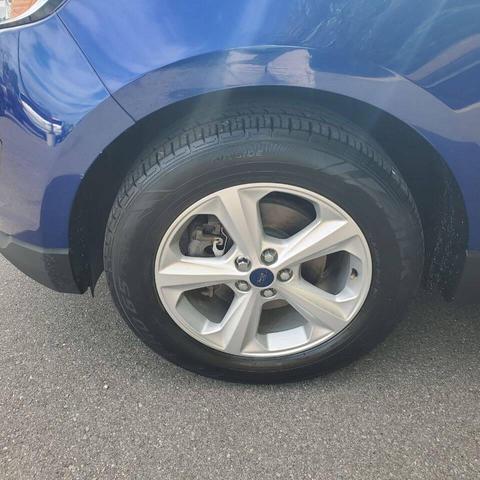 Photo of 2015 Blue Metallic Ford Edge