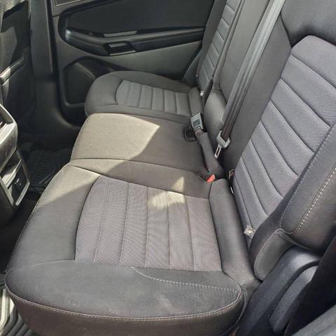 Photo of 2015 Blue Metallic Ford Edge