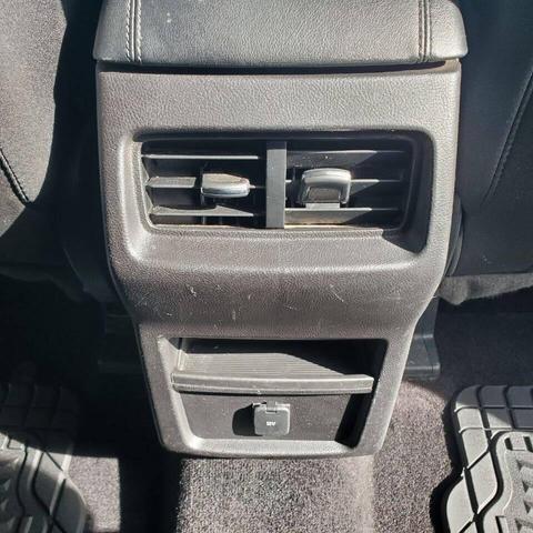 Photo of 2015 Blue Metallic Ford Edge