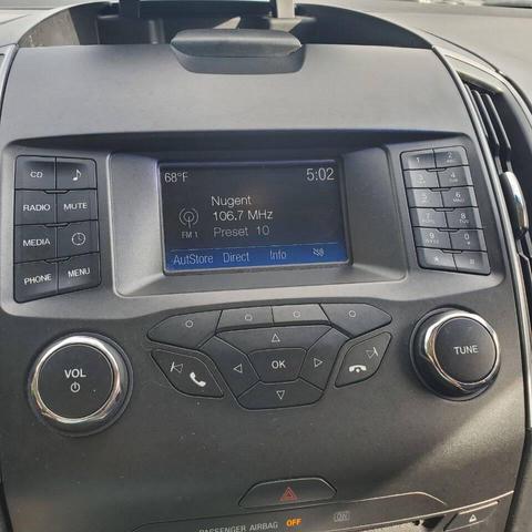 Photo of 2015 Blue Metallic Ford Edge