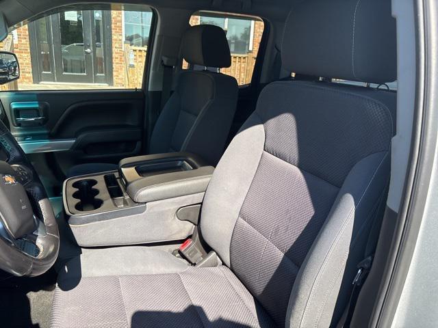 Photo of 2018 Silver Ice Metallic Chevrolet Silverado 1500