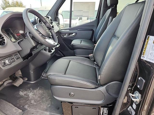 Photo of 2025 Obsidian Black Metallic Mercedes-Benz Sprinter 2500