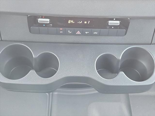 Photo of 2025 Arctic White Mercedes-Benz Sprinter 2500