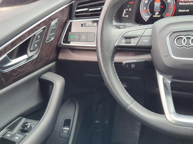 Photo of 2020 Orca Black Metallic Audi Q8
