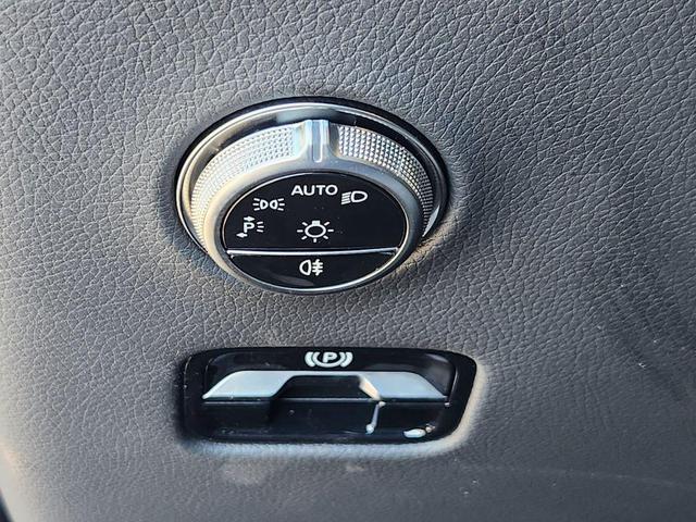 Photo of 2025 Starling Blue Metallic Mercedes-Benz GLC 300