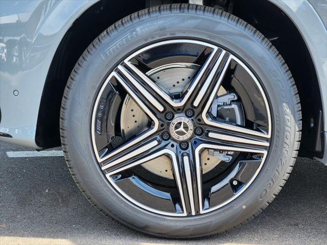 Photo of 2025 MANUFAKTUR Alpine Grey Mercedes-Benz GLE 450e