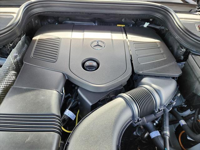 Photo of 2025 MANUFAKTUR Alpine Grey Mercedes-Benz GLE 450e
