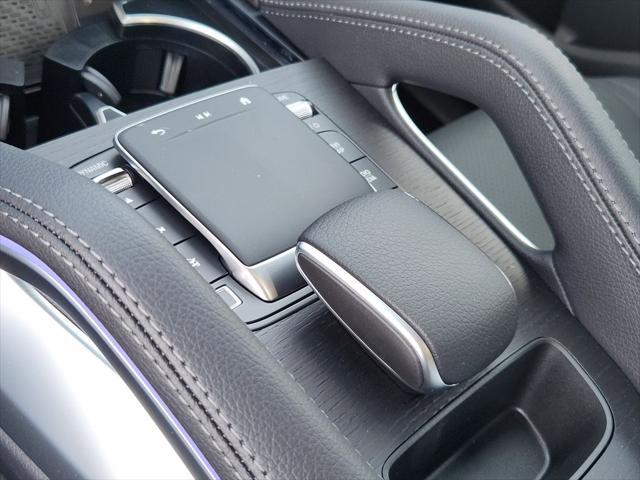 Photo of 2025 MANUFAKTUR Alpine Grey Mercedes-Benz GLE 450e