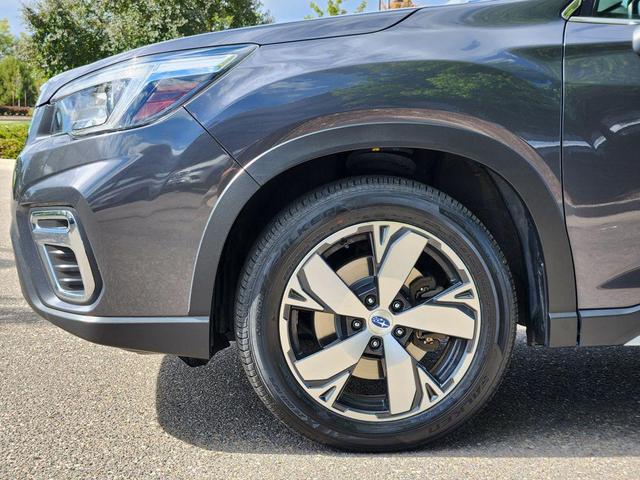 Photo of 2020 Magnetite Gray Metallic Subaru Forester