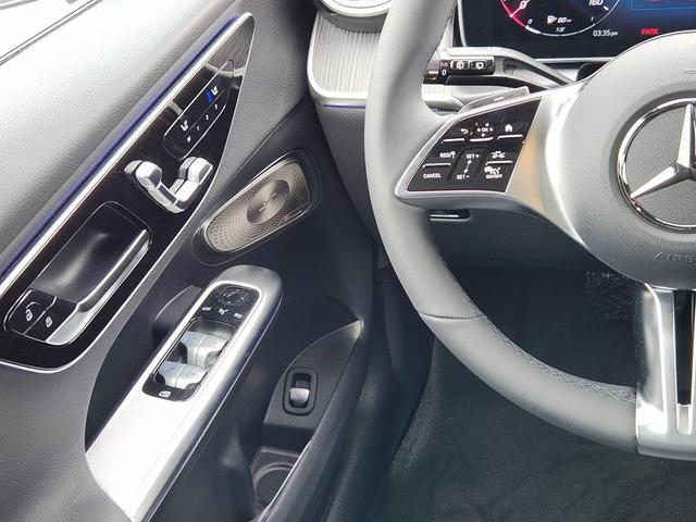 Photo of 2025 Black Mercedes-Benz GLC 300