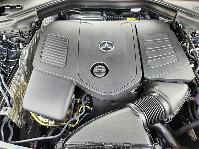 Photo of 2025 Black Mercedes-Benz GLC 300