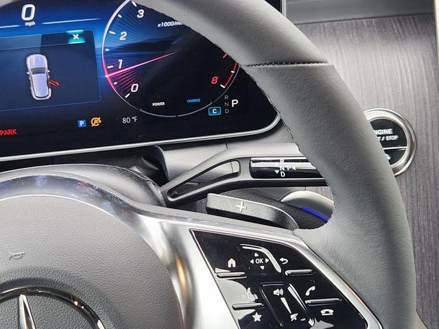 Photo of 2025 Black Mercedes-Benz GLC 300