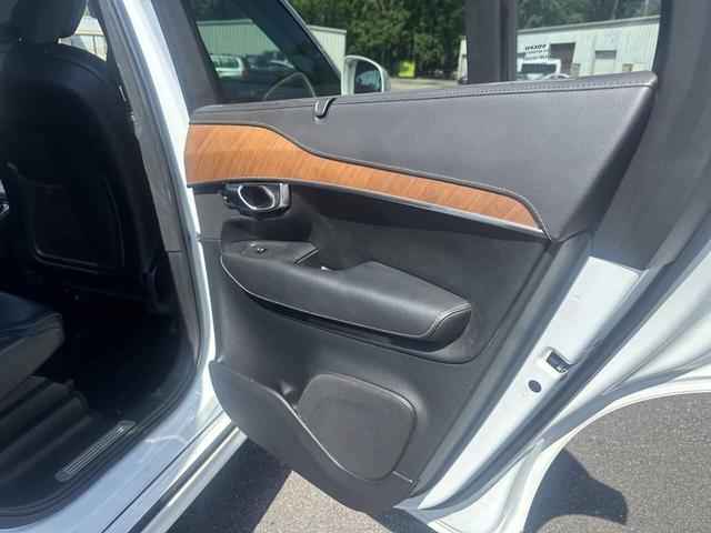 Photo of 2019 White Volvo XC90