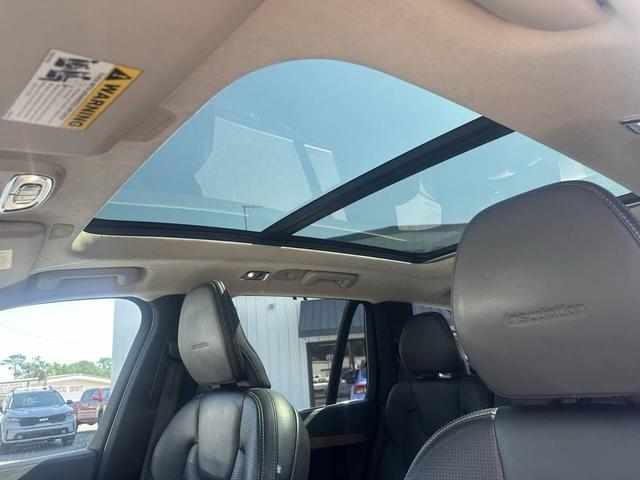 Photo of 2019 White Volvo XC90