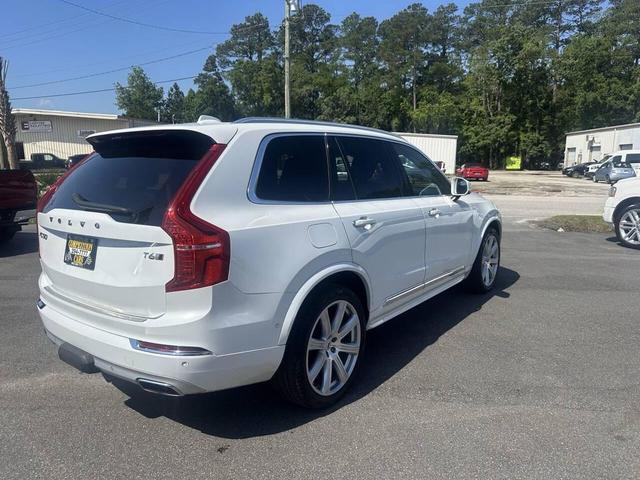 Photo of 2019 White Volvo XC90