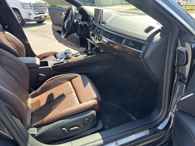 Photo of 2018 Gray Audi A5