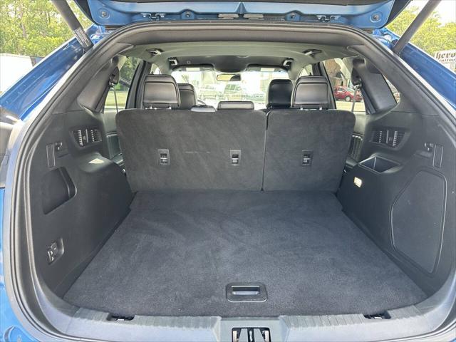 Photo of 2020 Blue Ford Edge