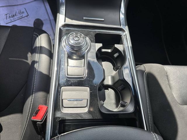 Photo of 2020 Blue Ford Edge