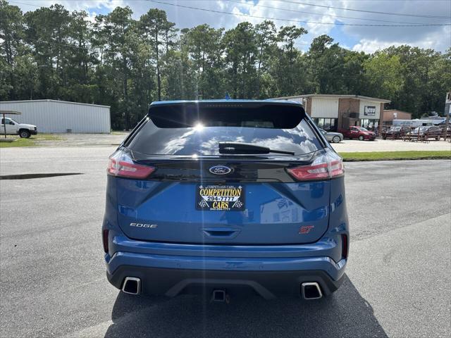 Photo of 2020 Blue Ford Edge