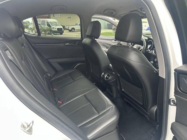 Photo of 2018 White Alfa Romeo Stelvio