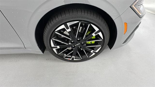 Photo of 2026 Wolf Gray Kia K5