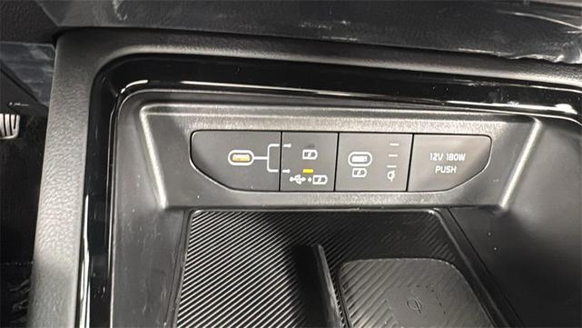 Photo of 2026 Wolf Gray Kia K5