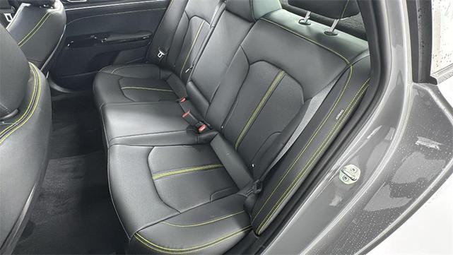 Photo of 2026 Wolf Gray Kia K5