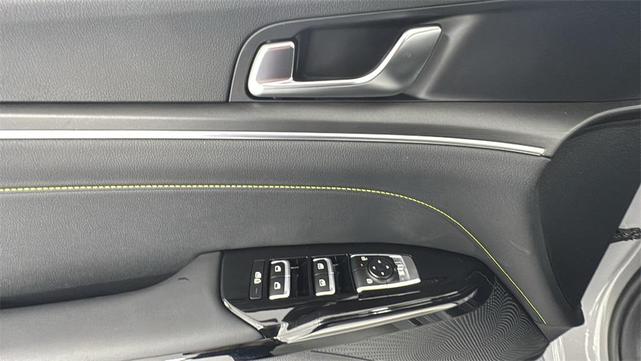 Photo of 2026 Wolf Gray Kia K5