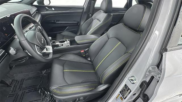 Photo of 2026 Wolf Gray Kia K5