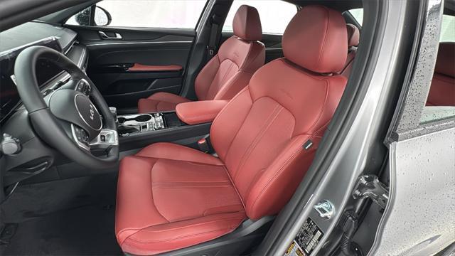 Photo of 2026 Gray Kia K5