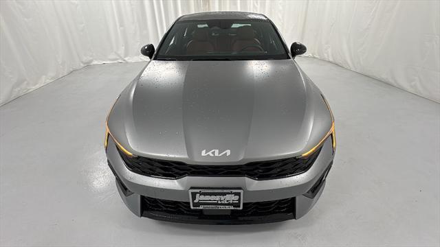 Photo of 2026 Gray Kia K5