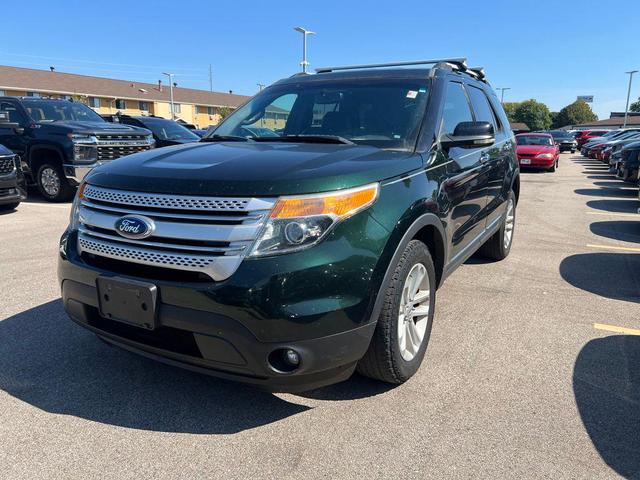 Photo of 2013 Green Ford Explorer