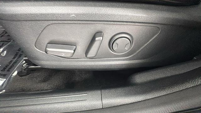 Photo of 2025 Gravity Gray Kia Sportage