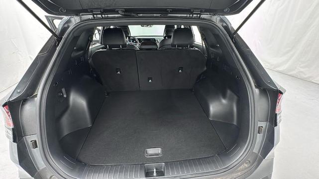 Photo of 2025 Gravity Gray Kia Sportage