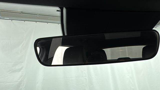 Photo of 2025 Gravity Gray Kia Sportage