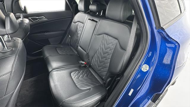 Photo of 2023 Sapphire Blue Kia Sportage