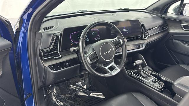 Photo of 2023 Sapphire Blue Kia Sportage