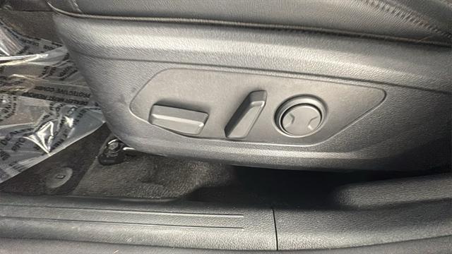 Photo of 2023 Sapphire Blue Kia Sportage