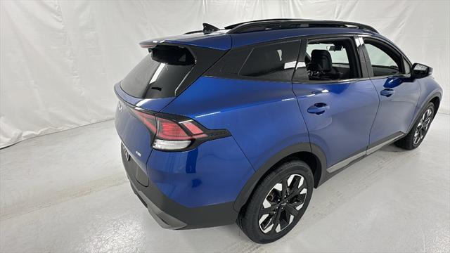 Photo of 2023 Sapphire Blue Kia Sportage