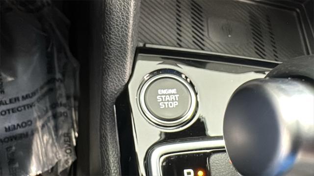 Photo of 2024 Sapphire Blue Kia Sportage