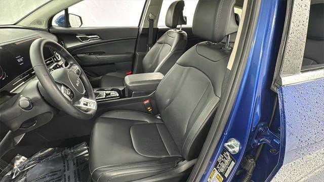 Photo of 2024 Sapphire Blue Kia Sportage