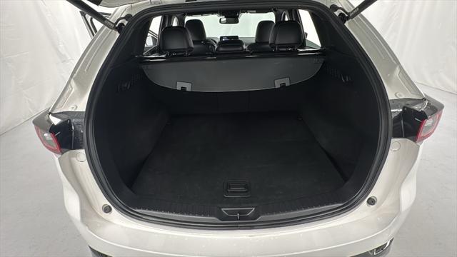 Photo of 2023 Rhodium White Metallic Mazda CX-5