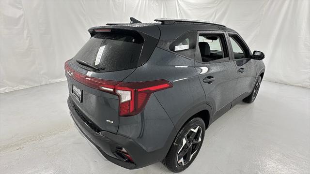 Photo of 2026 Gray Kia Seltos